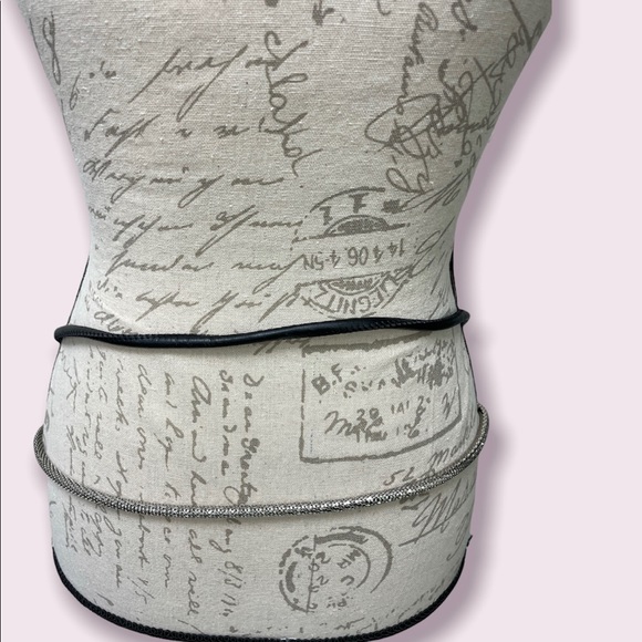 Gianfranco Ferre women’s doubles string belt Size 90 (M) - Picture 3 of 3